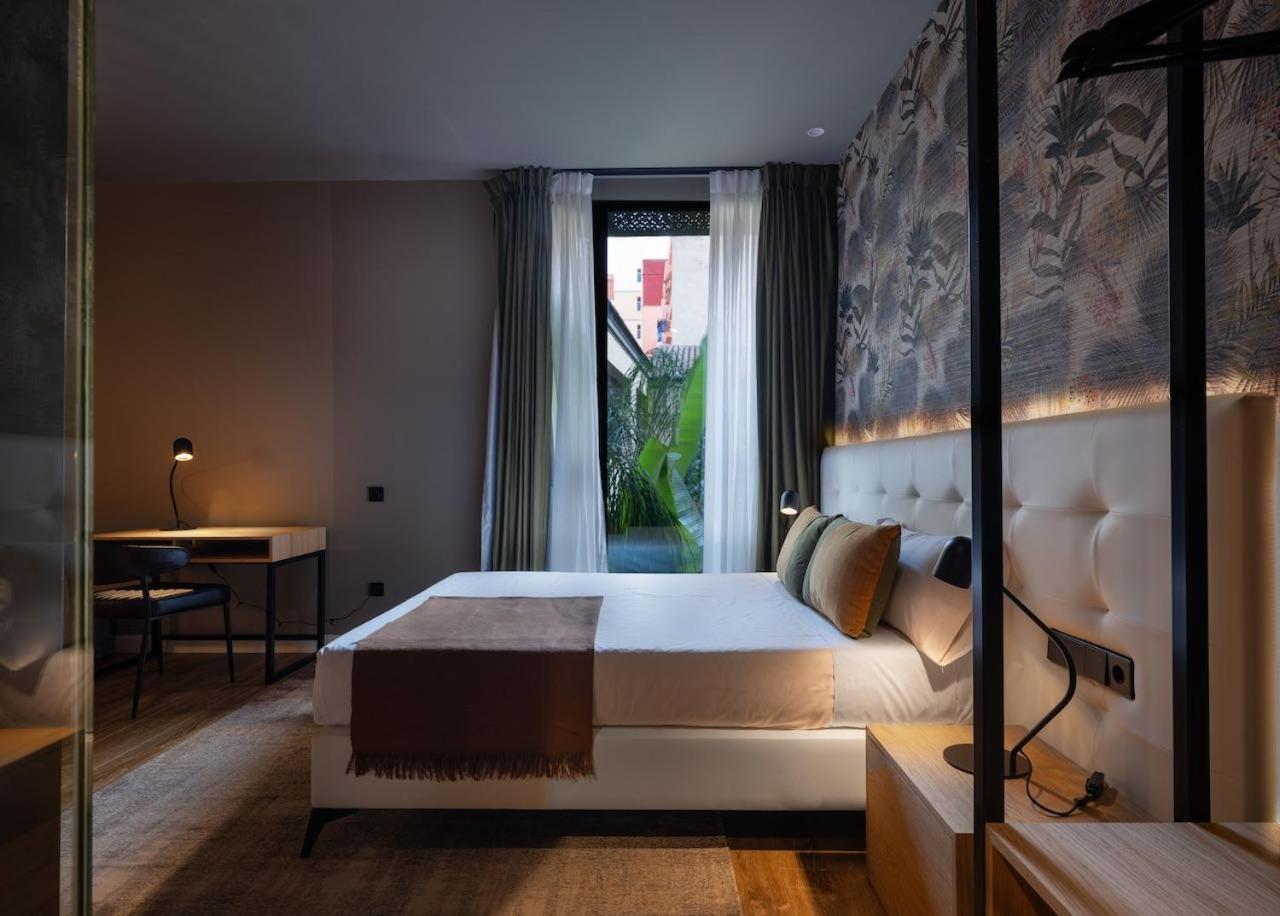 Saman Hotel Boutique Valencia Room photo